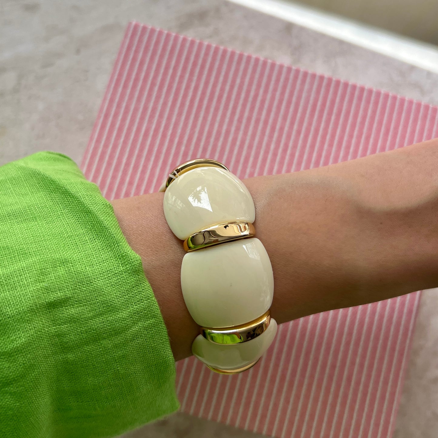 Kemik Lastikli Bileklik