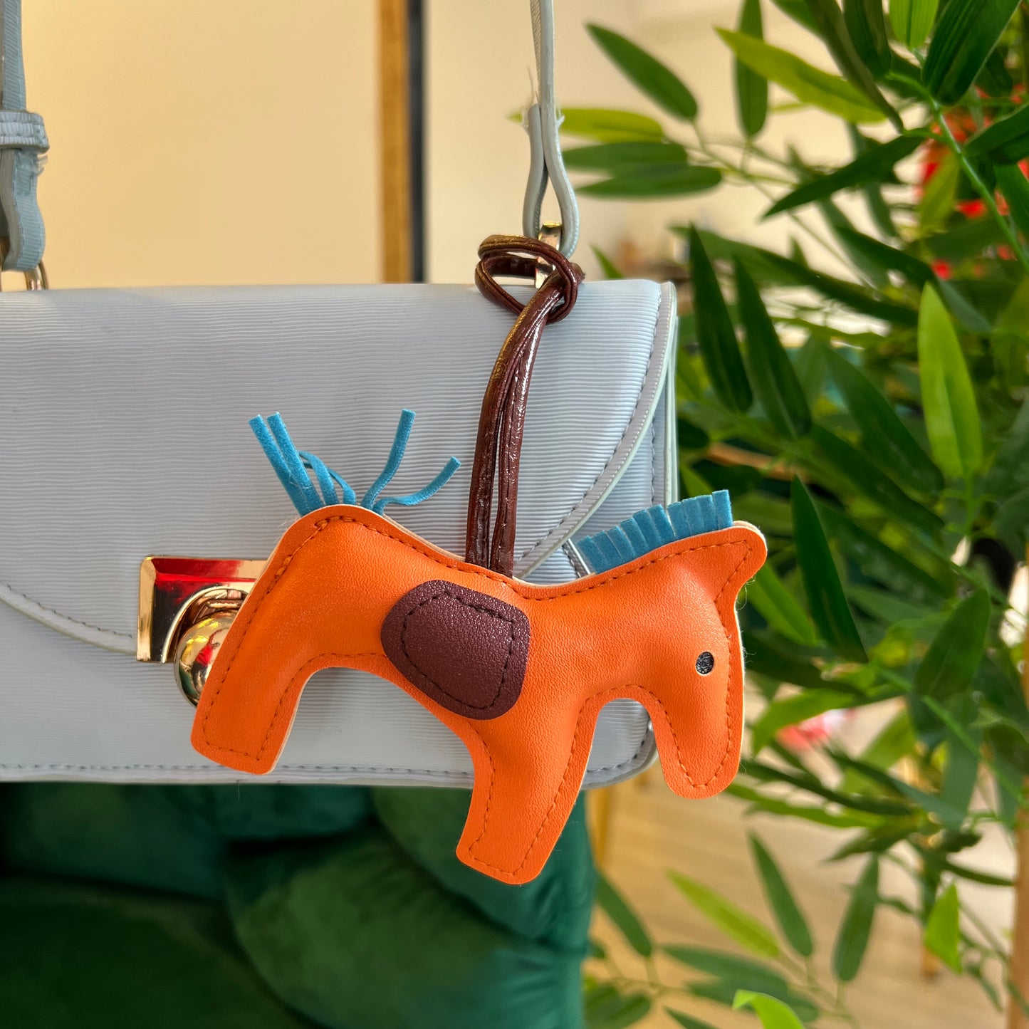 Turuncu Midilli Çanta Aksesuarı