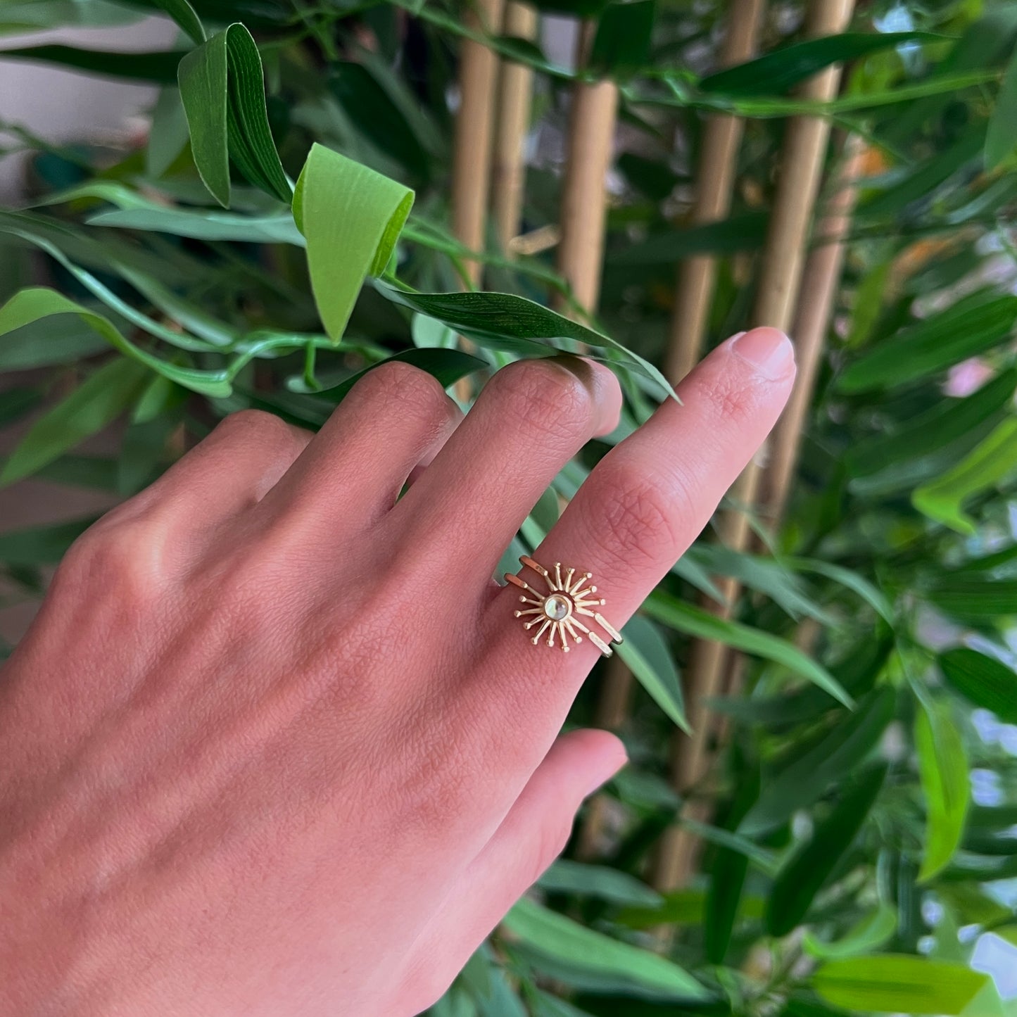 Taşlı Güneş Yüzük Gold