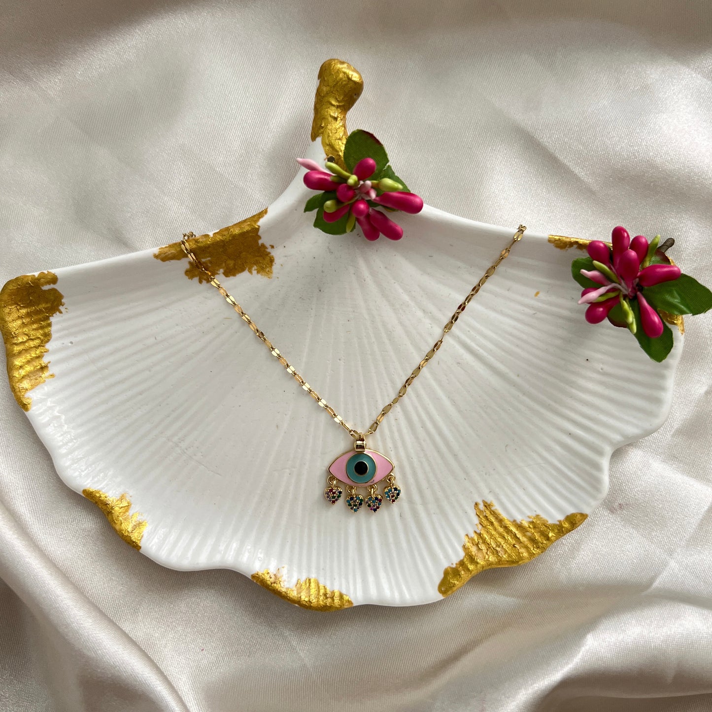 Pembe Göz Sallantılı Kolye