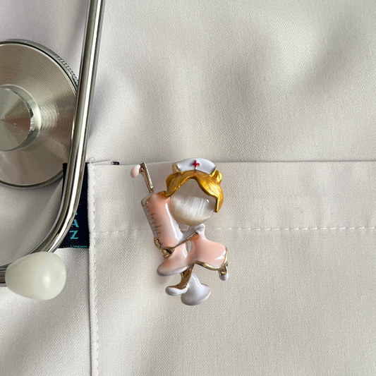 Şırıngalı Hemşire Broş