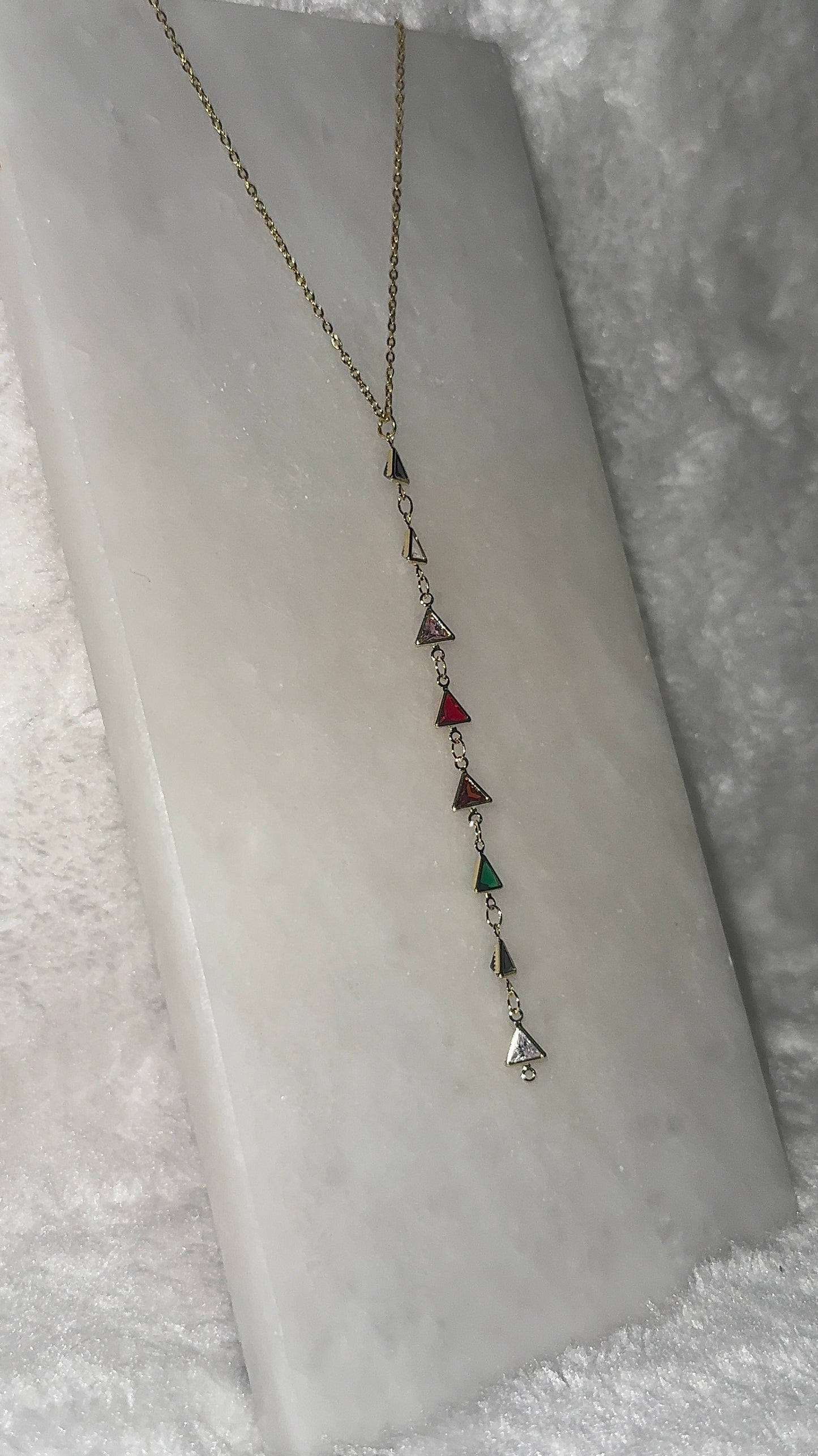 Svitza Accessories Renkli Taşlı Üçgen Kolye