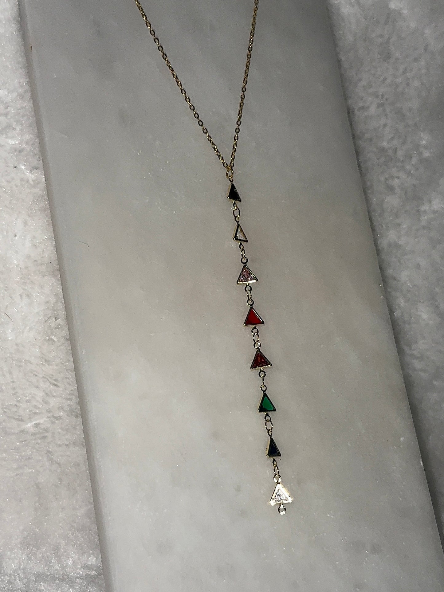 Svitza Accessories Renkli Taşlı Üçgen Kolye