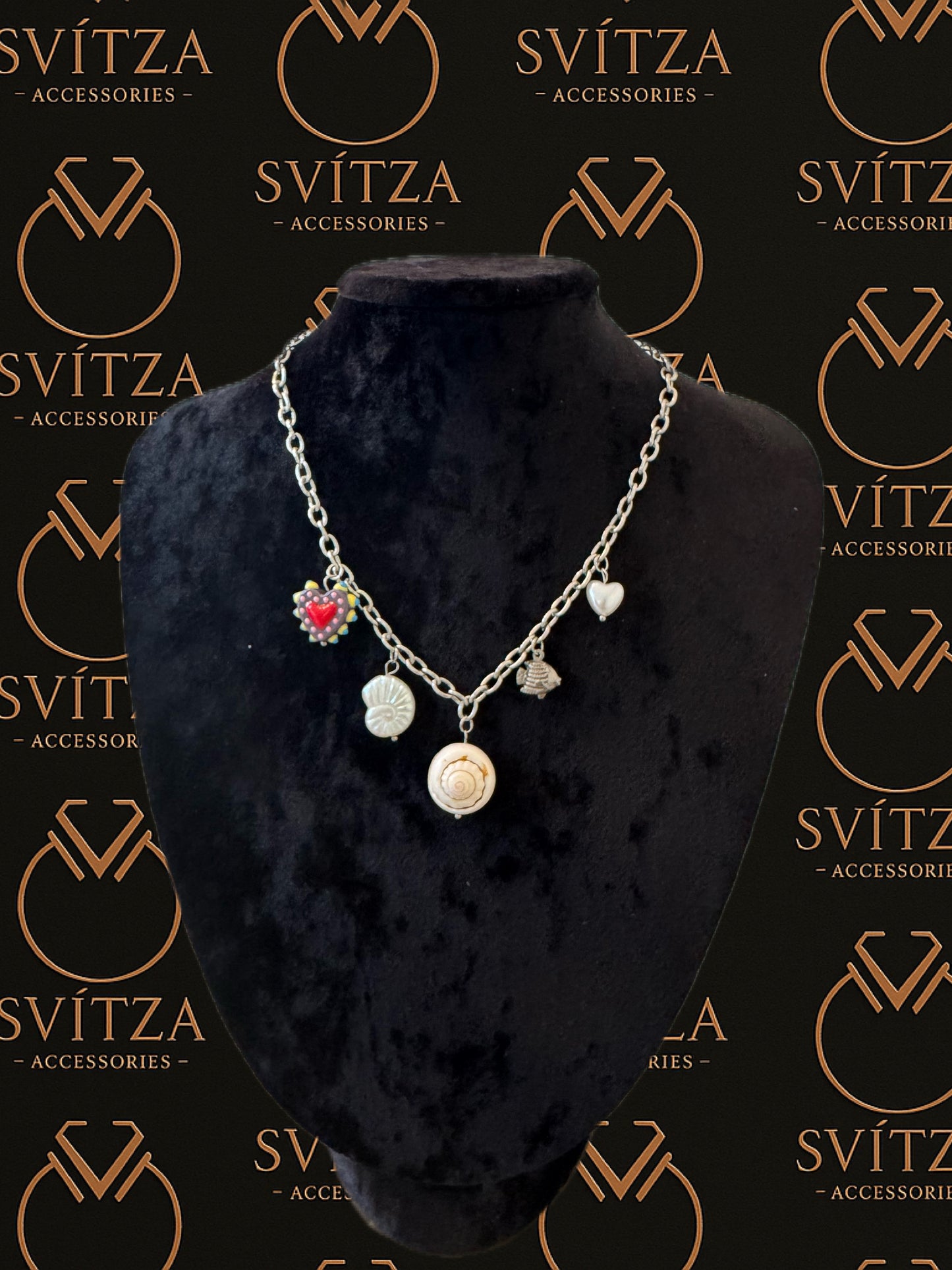Svitza Accessories - Deniz Kabuğu ve Kalp Figürlü Kolye, Şık ve Zarif Tasarım