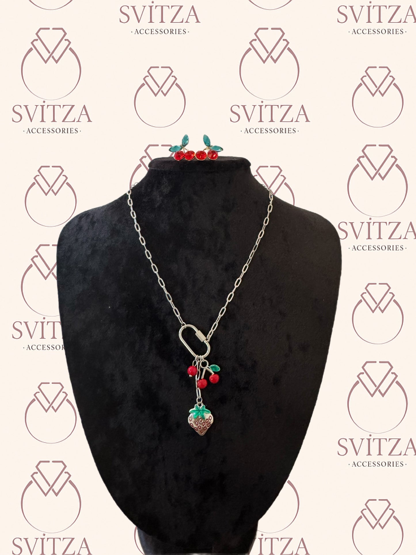 Svitza Accessories - Renkli Çilek ve Kiraz Figürlü Kolye, Şık ve Canlı Tasarım