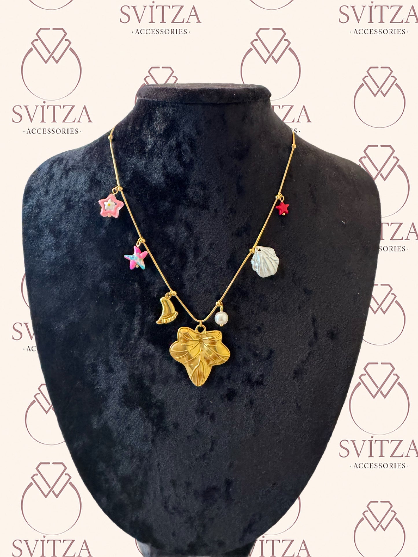 Svitza Accessories Altın Zincir Kolye – Çiçek, Yaprak ve İnci Detaylarıyla Zarif Tasarım